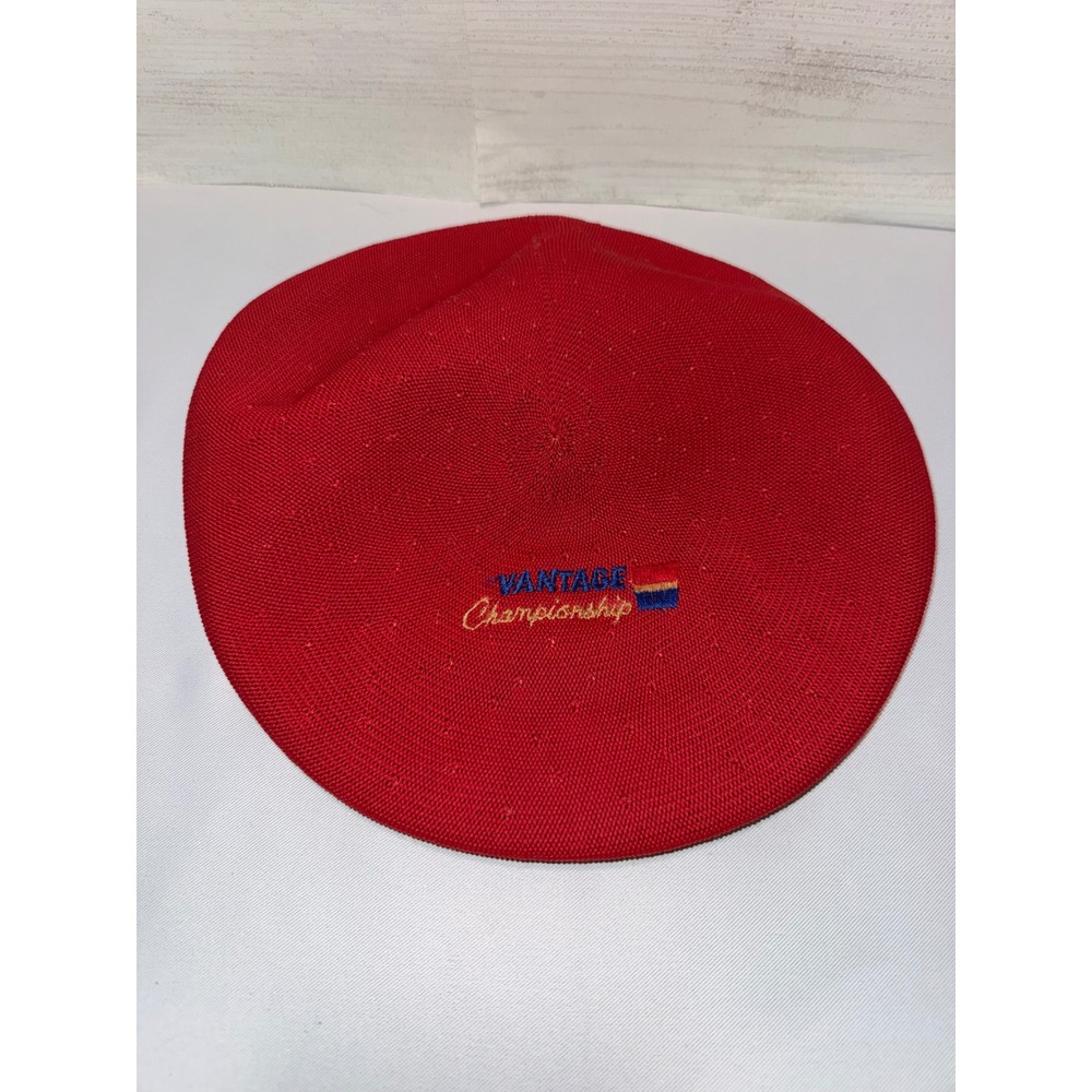Vantage Championship Red Knit Beret Flat Cap Golf Sports Embroidered Hat Retro